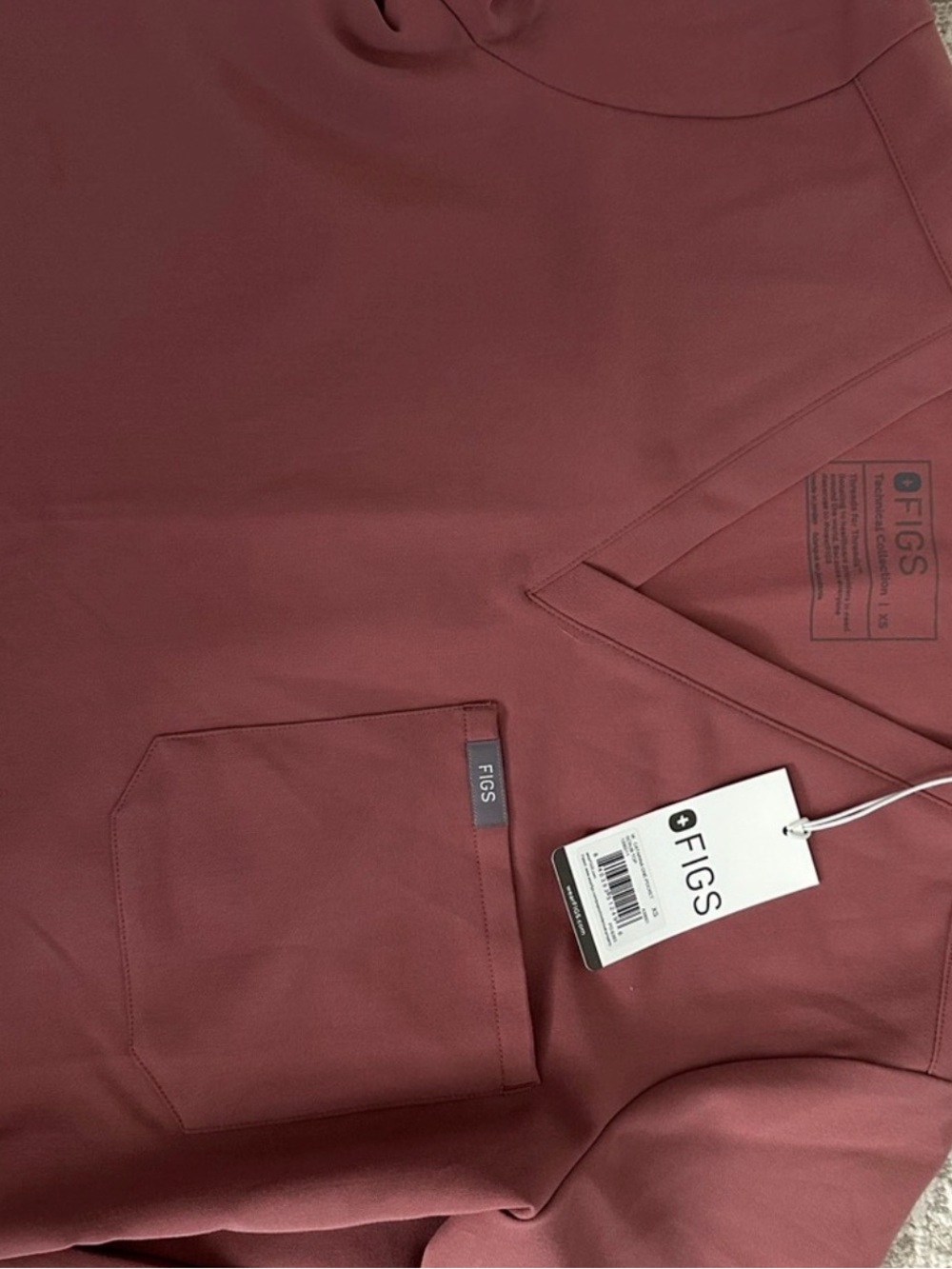 Figs Women's Scrub Top in Dusty Rose